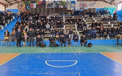 PRESENTACIÓN GRUPO DE ADIESTRAMIENTO CANINO DE GENDARMERÍA